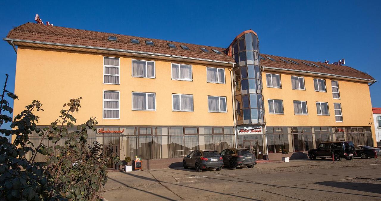 Hotel Dana Satu Mare Eksteriør bilde